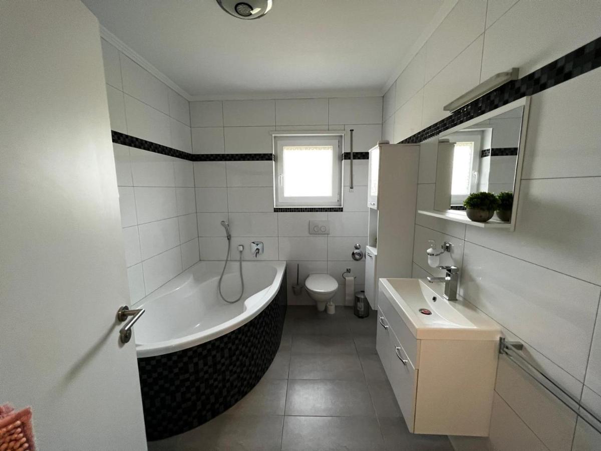 קרלסרוהה Prime Host Lovely Apartment מראה חיצוני תמונה