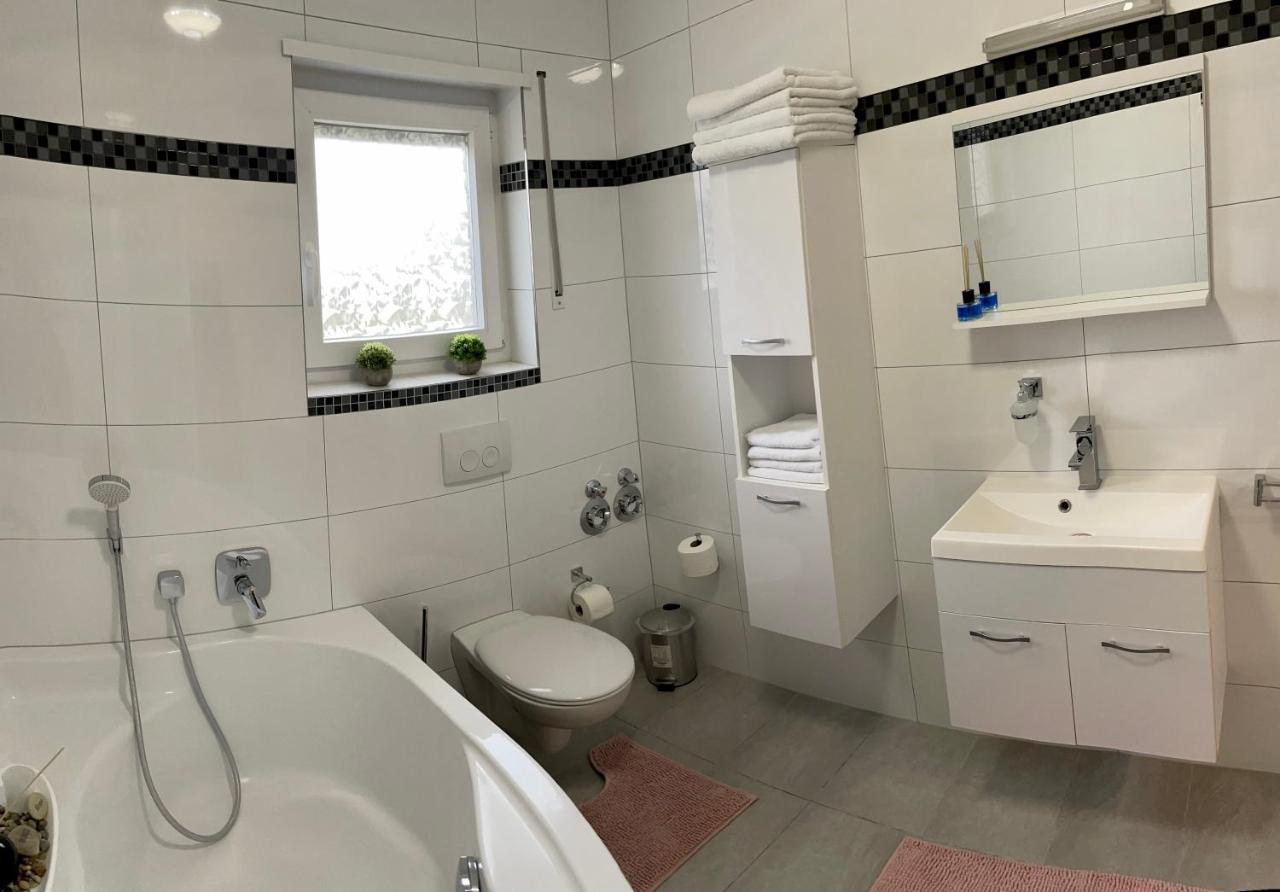 קרלסרוהה Prime Host Lovely Apartment מראה חיצוני תמונה